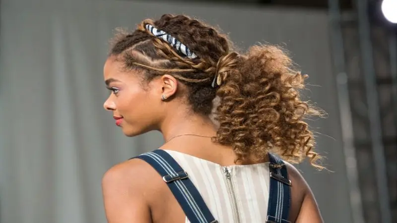 It is feature image on Headband Hairstyles for Curly Hair.